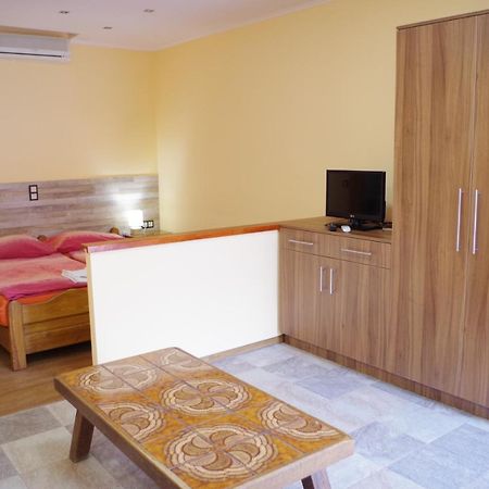 Aranyhal Apartman Heviz Exterior foto