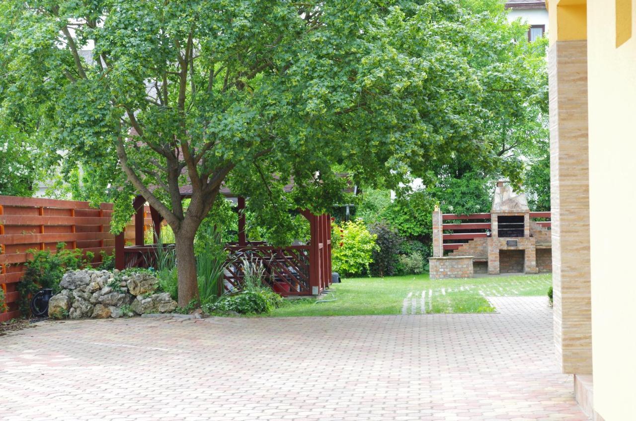 Aranyhal Apartman Heviz Exterior foto